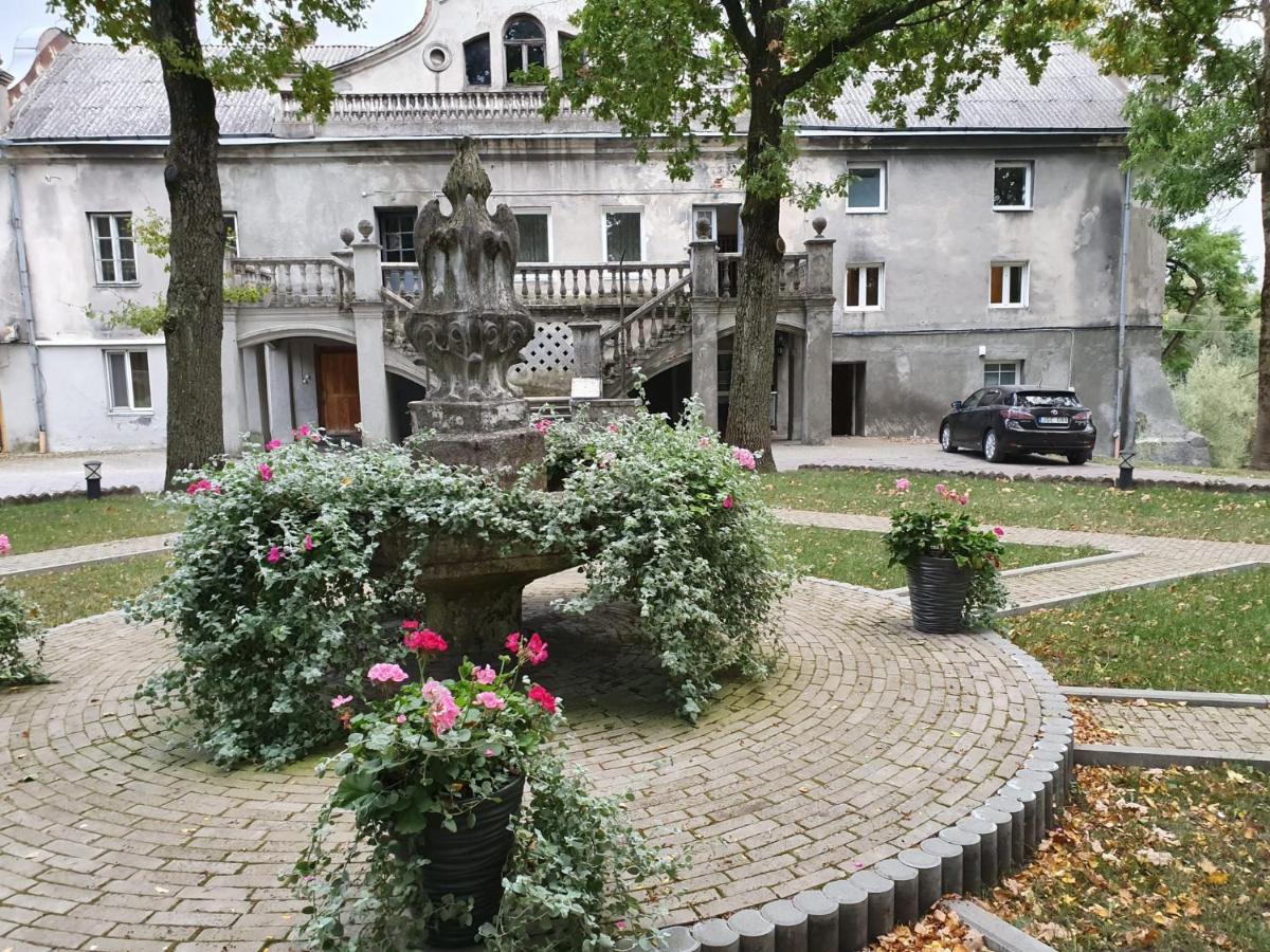 Linkuva Manor Apartment Kaunas Buitenkant foto